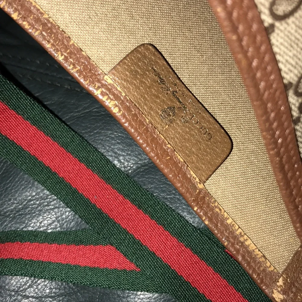 ⭐️Host Pick⭐️ VINTAGE GUCCI TOTE BAG - Picture 16 of 16